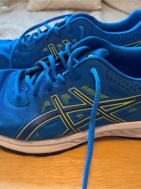 Asics Blue Running Shoes with Yellow Accents